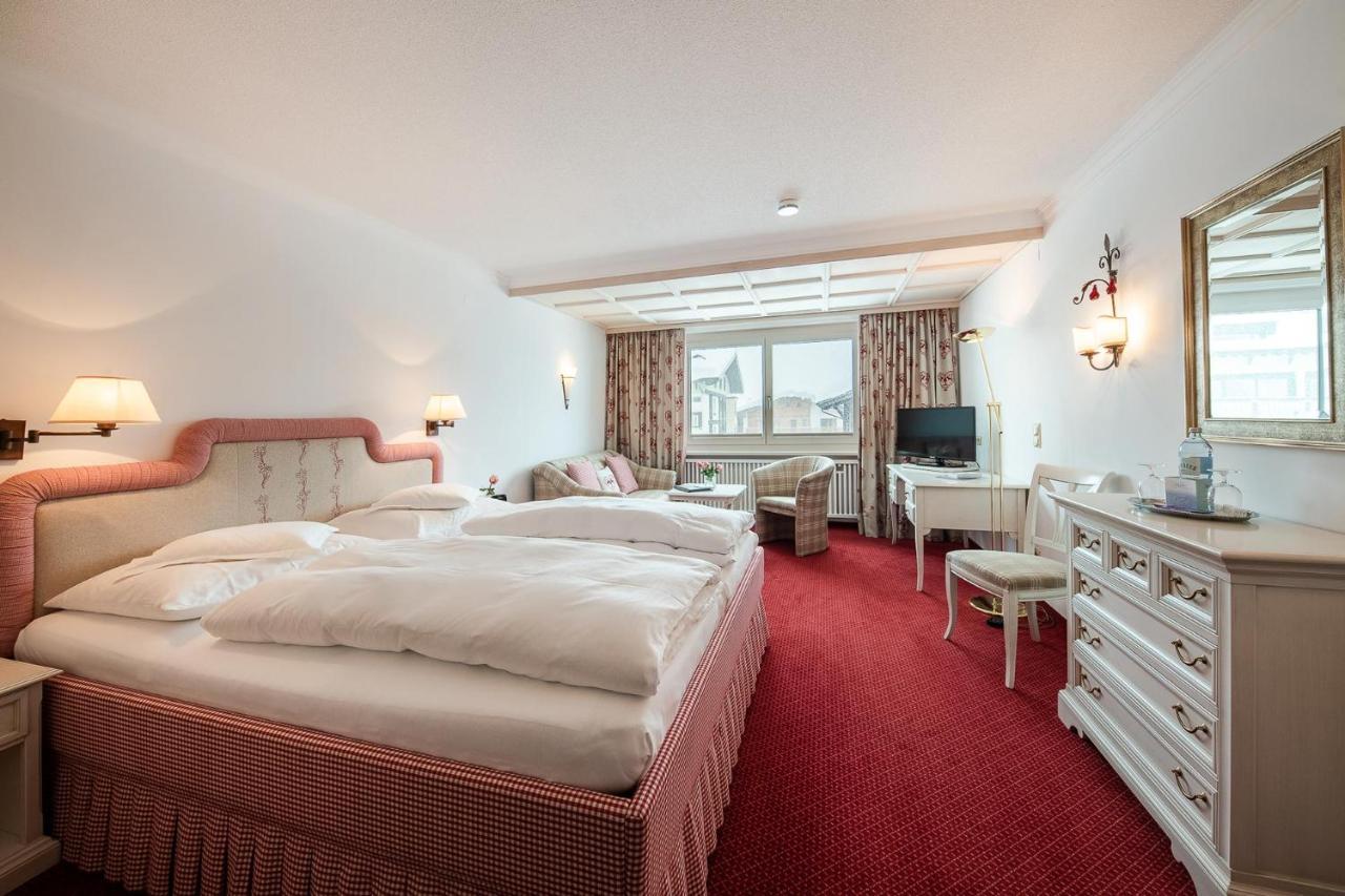 Bed & Breakfast Hotel Guggis Zürs 外观 照片