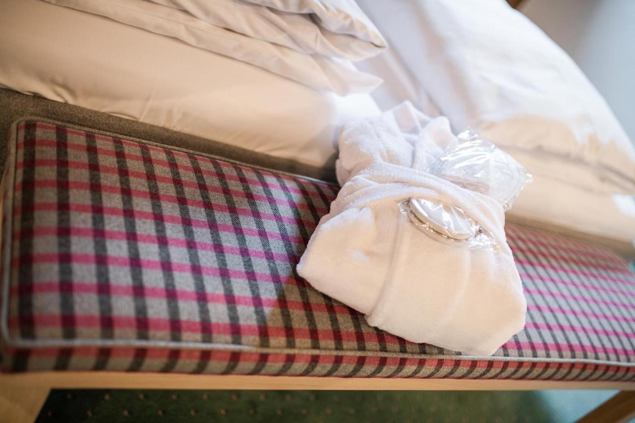 Bed & Breakfast Hotel Guggis Zürs 外观 照片