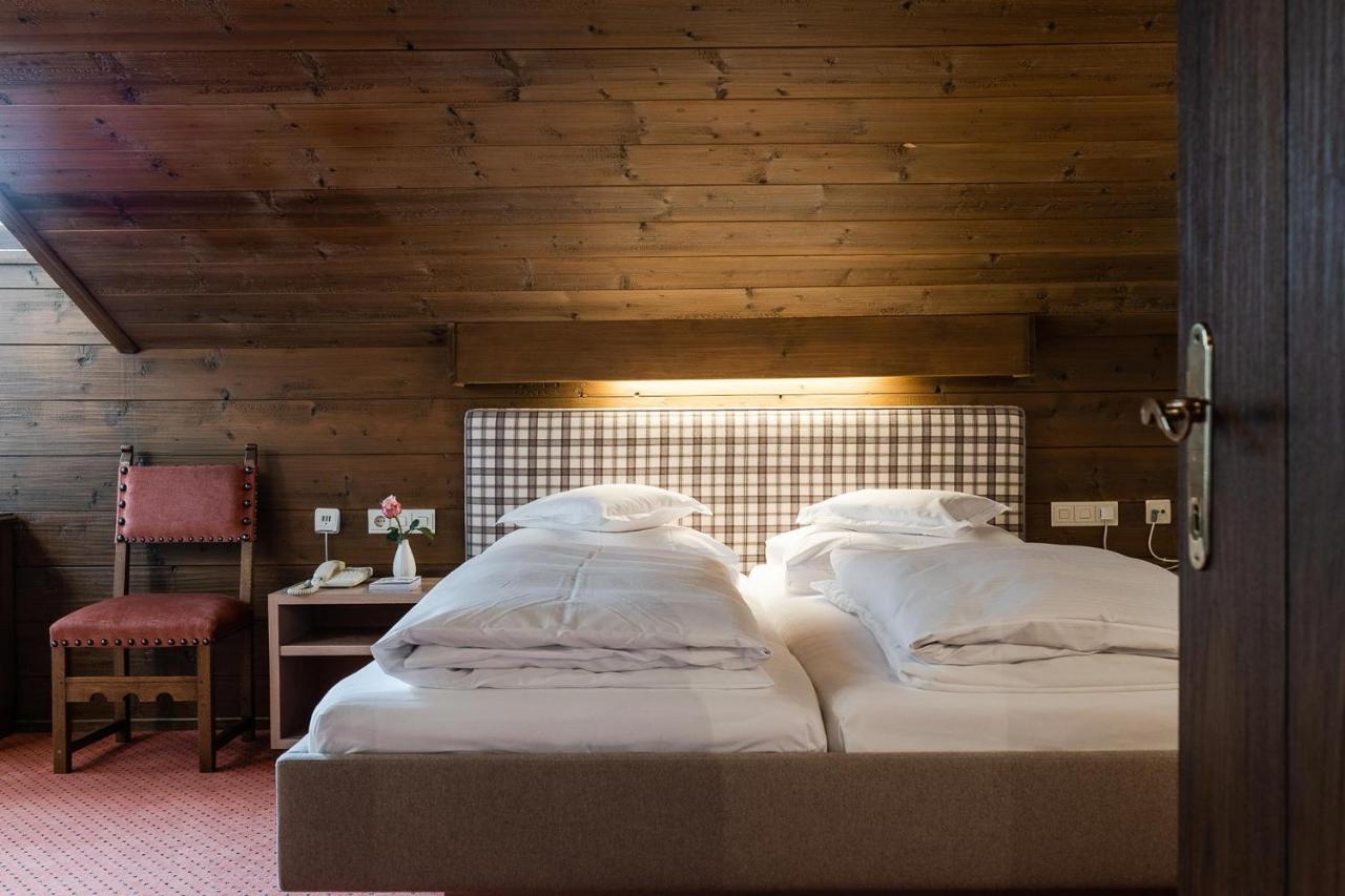 Bed & Breakfast Hotel Guggis Zürs 外观 照片