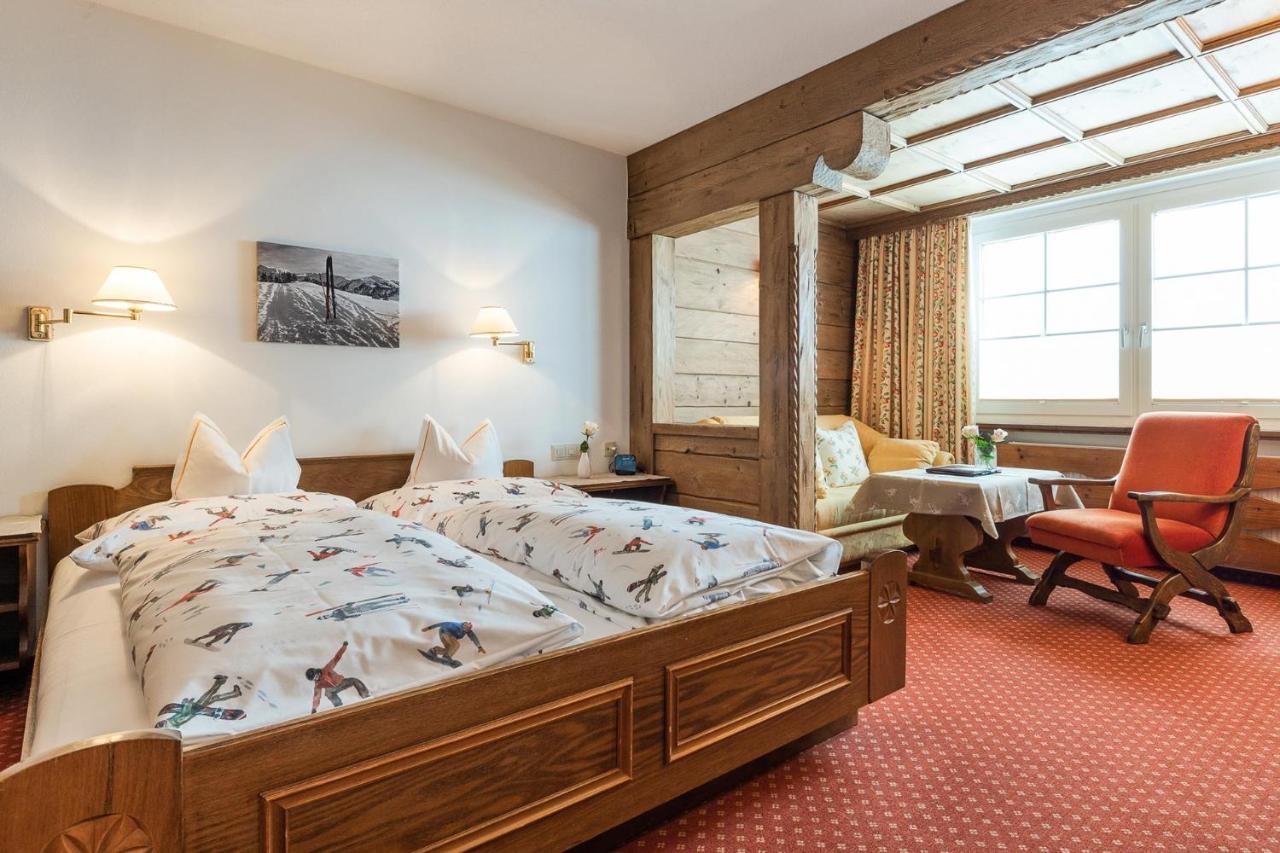 Bed & Breakfast Hotel Guggis Zürs 外观 照片