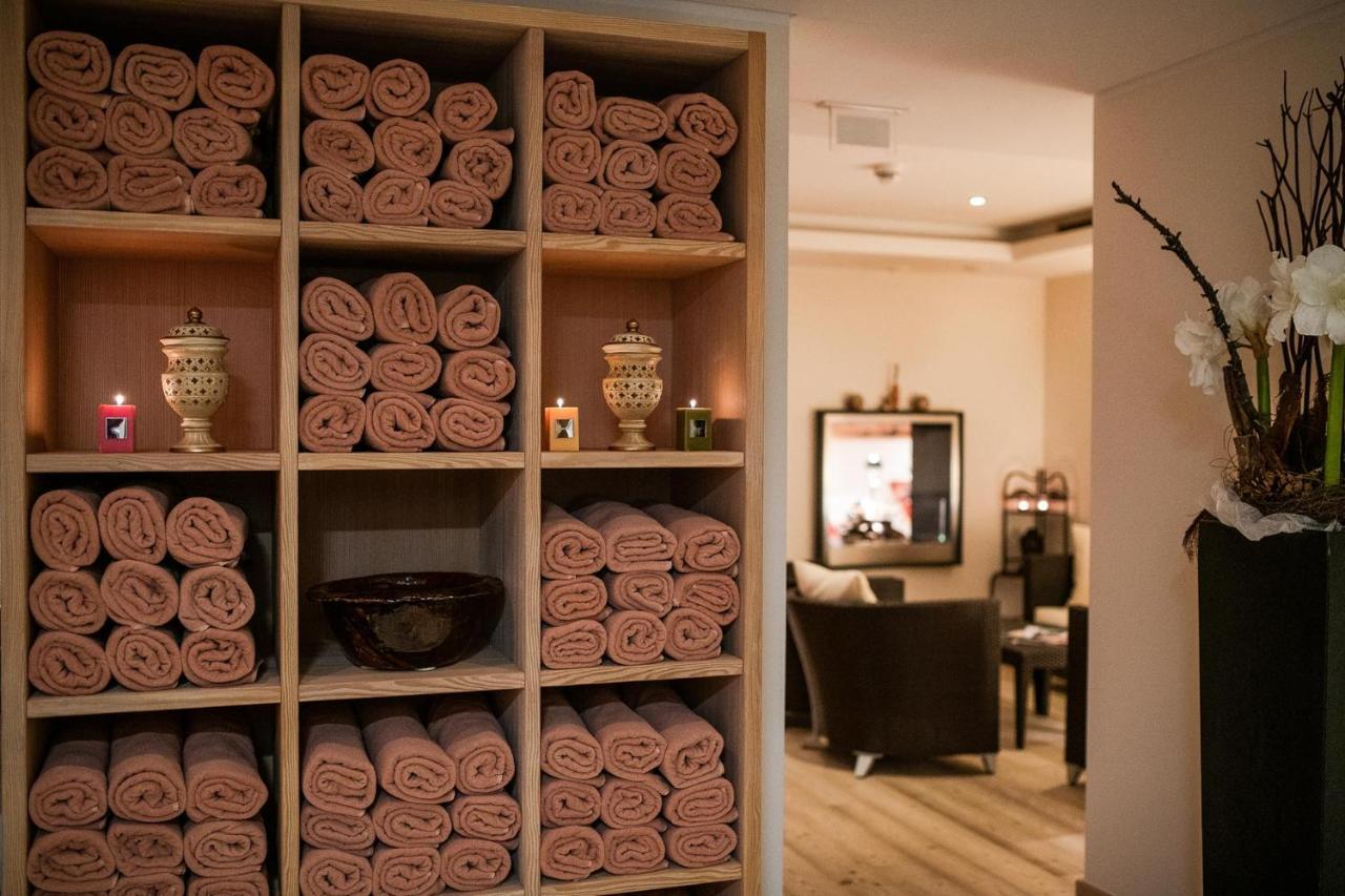 Bed & Breakfast Hotel Guggis Zürs 外观 照片