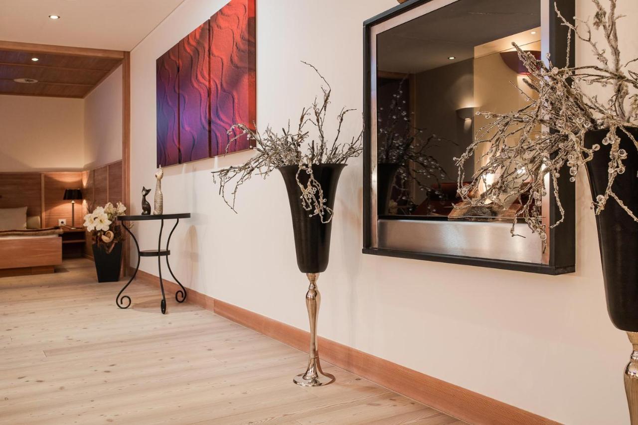 Bed & Breakfast Hotel Guggis Zürs 外观 照片